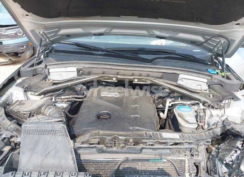 Photo 10 of 2012 Audi Q5 2.0T PREMIUM (VIN WA1LFAFP2CA074180)