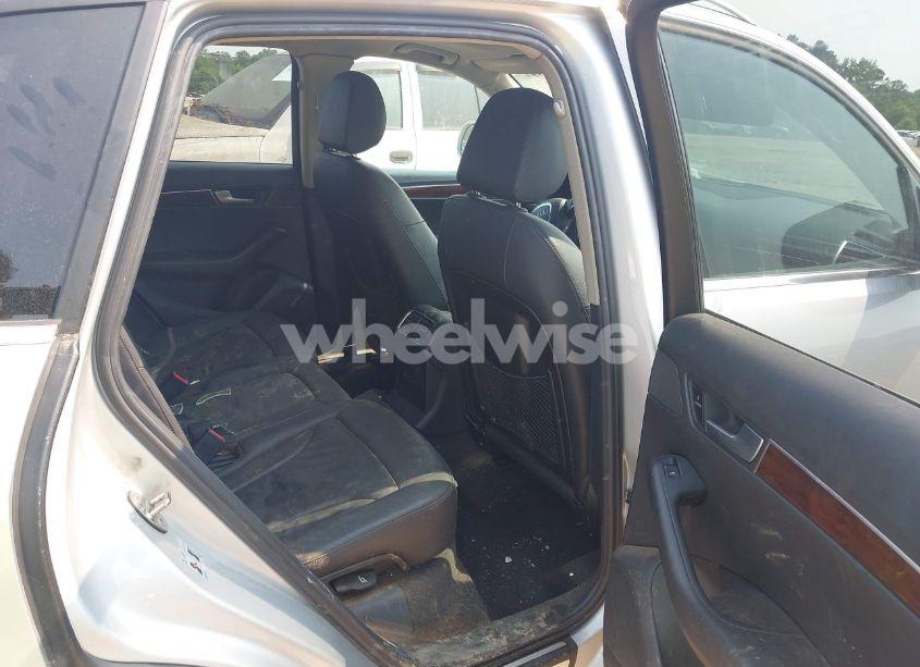 Photo 8 of 2012 Audi Q5 2.0T PREMIUM (VIN WA1LFAFP2CA074180)
