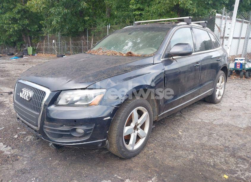 Photo 2 of 2012 Audi Q5 2.0T PREMIUM (VIN WA1LFAFP2CA074812)