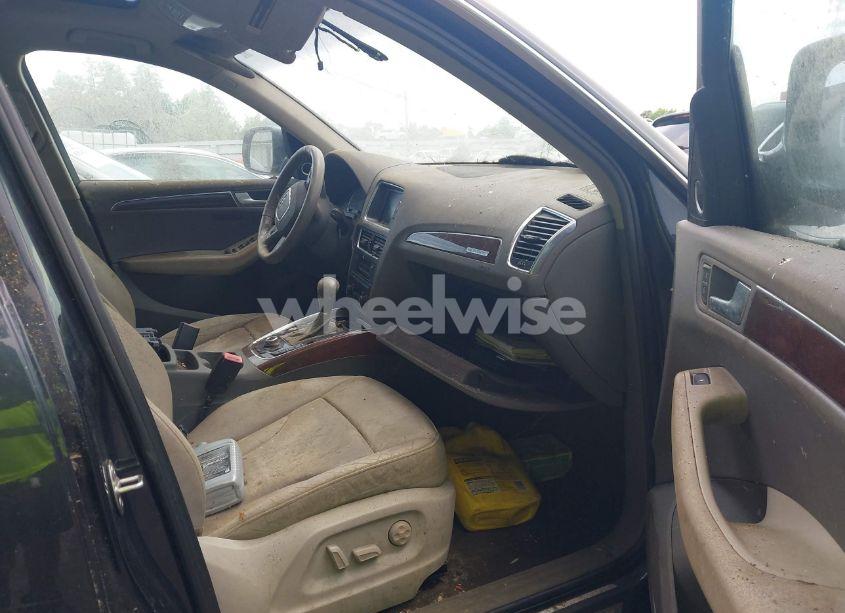 Photo 5 of 2012 Audi Q5 2.0T PREMIUM (VIN WA1LFAFP2CA074812)