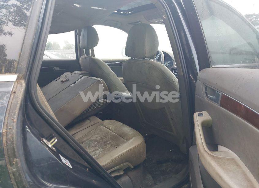 Photo 8 of 2012 Audi Q5 2.0T PREMIUM (VIN WA1LFAFP2CA074812)