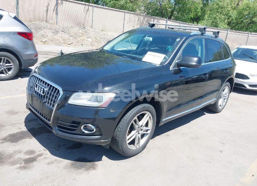 Photo 2 of 2013 Audi Q5 2.0T PREMIUM (VIN WA1LFAFP2DA042234)