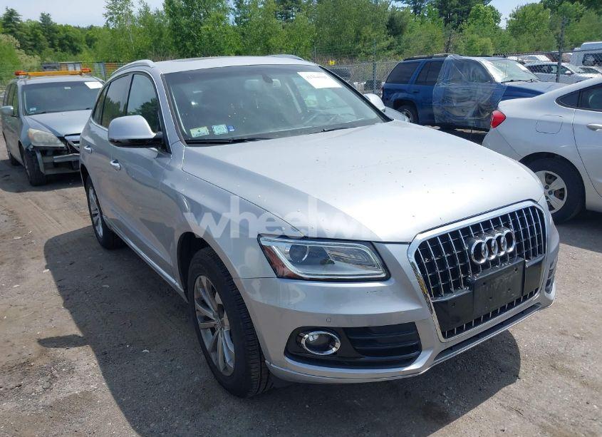2015 Audi Q5 2.0T PREMIUM (VIN WA1LFAFP3FA069364) main photo
