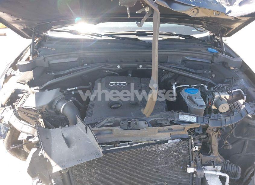 Photo 10 of 2015 Audi Q5 2.0T PREMIUM (VIN WA1LFAFP3FA123360)