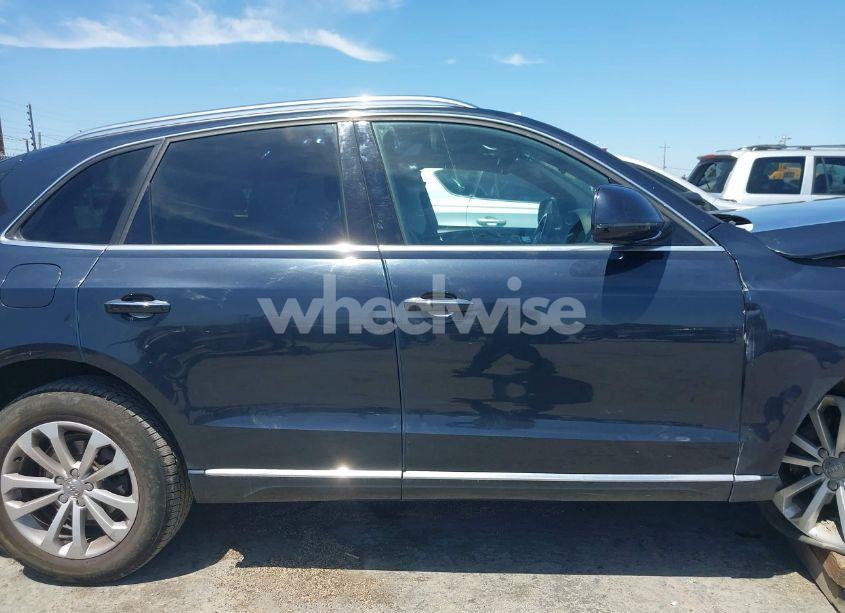Photo 14 of 2015 Audi Q5 2.0T PREMIUM (VIN WA1LFAFP3FA123360)