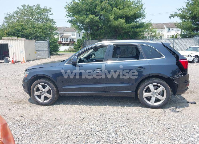 Photo 14 of 2012 Audi Q5 2.0T PREMIUM (VIN WA1LFAFP4CA136372)