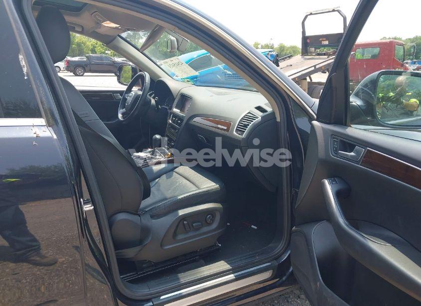 Photo 5 of 2012 Audi Q5 2.0T PREMIUM (VIN WA1LFAFP4CA136372)