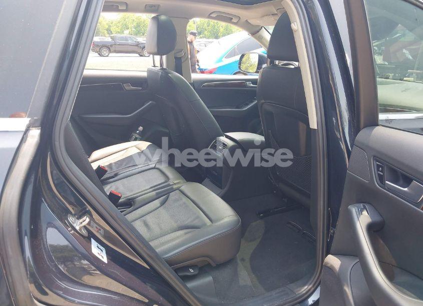 Photo 8 of 2012 Audi Q5 2.0T PREMIUM (VIN WA1LFAFP4CA136372)