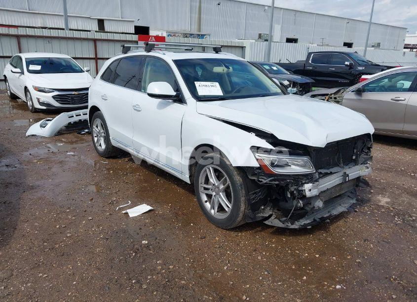 2015 Audi Q5 2.0T PREMIUM (VIN WA1LFAFP4FA067607) main photo