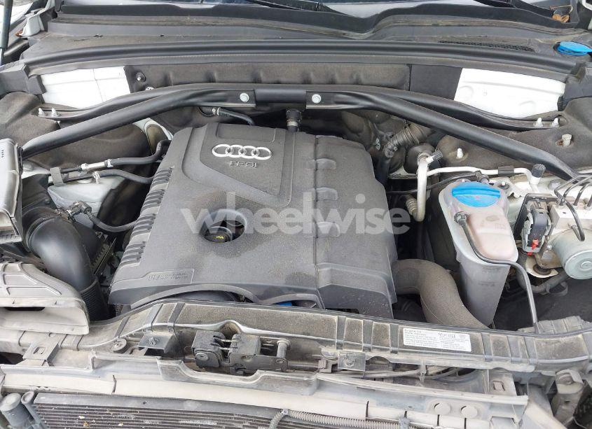 Photo 10 of 2015 Audi Q5 2.0T PREMIUM (VIN WA1LFAFP4FA067607)