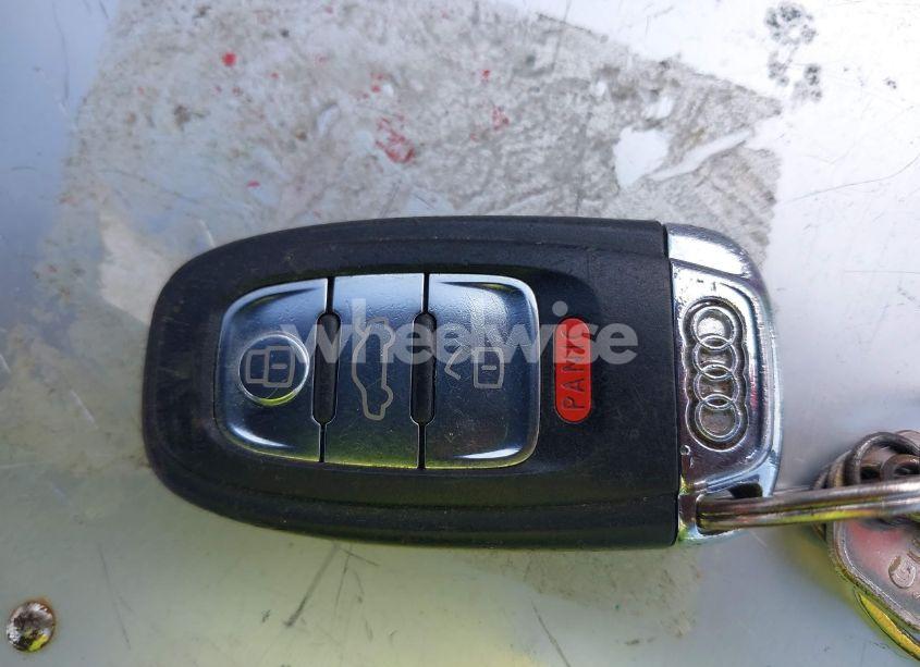 Photo 11 of 2012 Audi Q5 2.0T PREMIUM (VIN WA1LFAFP5CA052674)