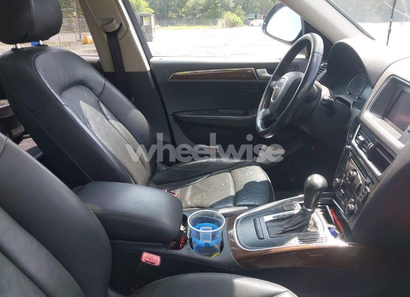 Photo 5 of 2012 Audi Q5 2.0T PREMIUM (VIN WA1LFAFP6CA051999)