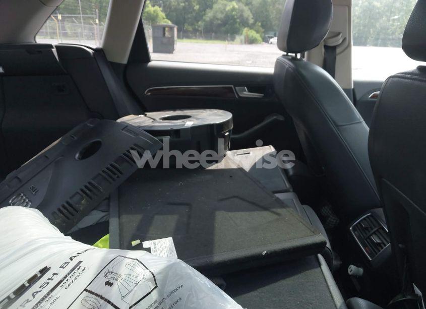 Photo 8 of 2012 Audi Q5 2.0T PREMIUM (VIN WA1LFAFP6CA051999)