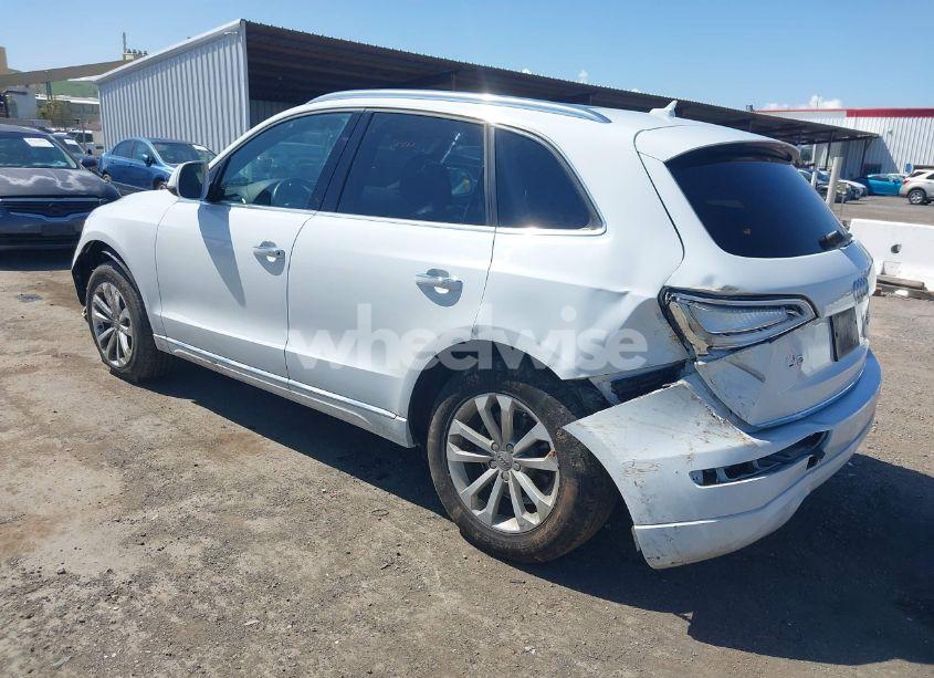 Photo 3 of 2015 Audi Q5 2.0T PREMIUM (VIN WA1LFAFP6FA096946)