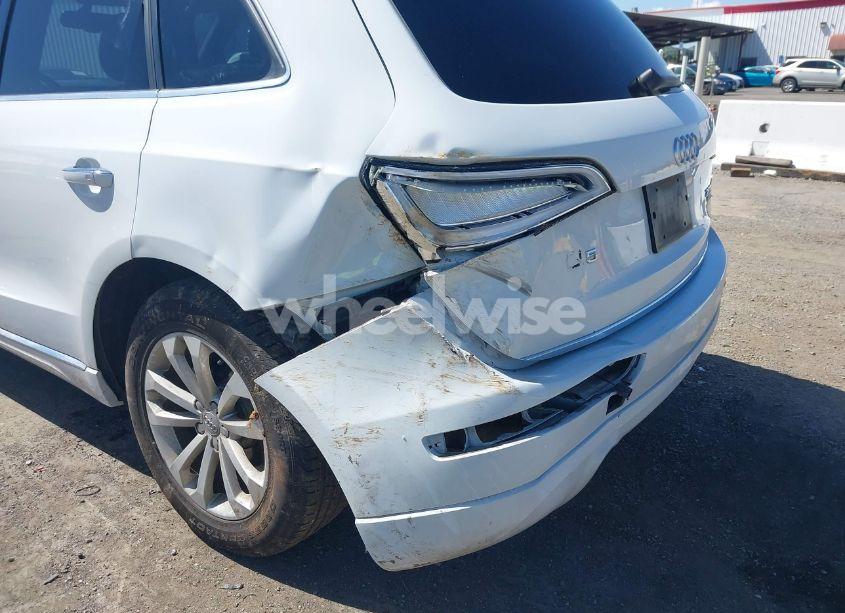 Photo 6 of 2015 Audi Q5 2.0T PREMIUM (VIN WA1LFAFP6FA096946)