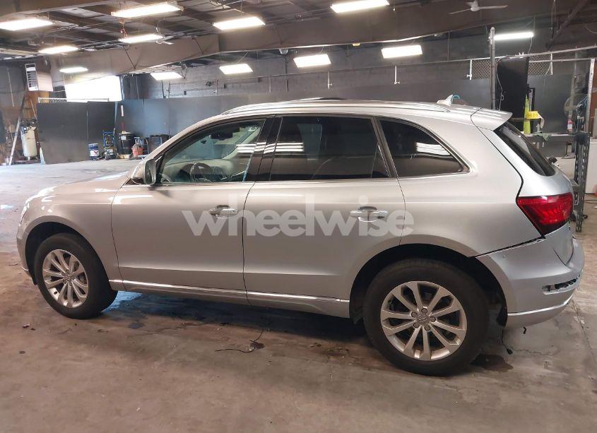 Photo 14 of 2015 Audi Q5 2.0T PREMIUM (VIN WA1LFAFP6FA114345)