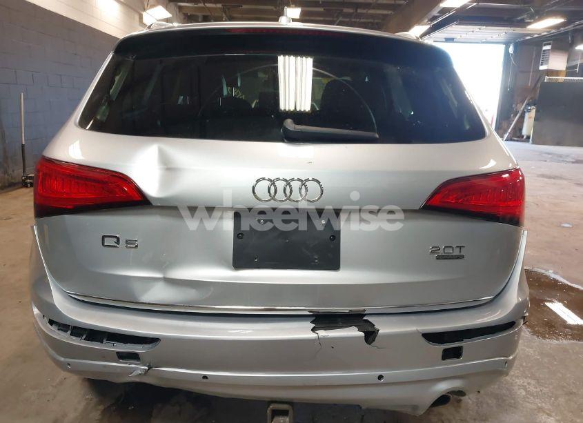 Photo 6 of 2015 Audi Q5 2.0T PREMIUM (VIN WA1LFAFP6FA114345)