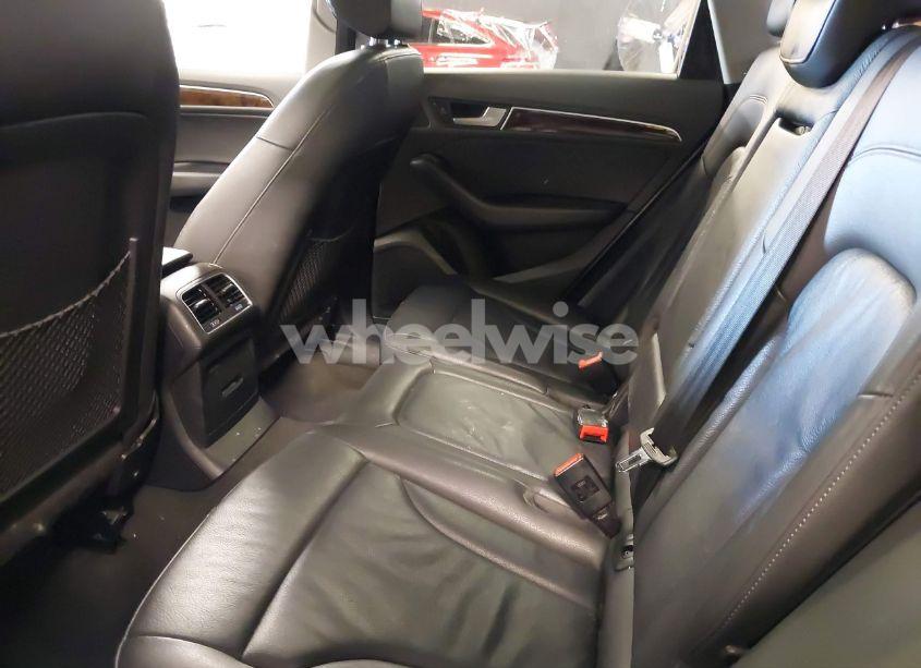 Photo 8 of 2015 Audi Q5 2.0T PREMIUM (VIN WA1LFAFP6FA114345)