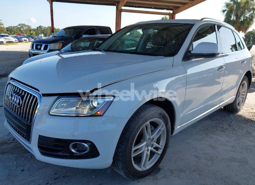 Photo 2 of 2015 Audi Q5 2.0T PREMIUM (VIN WA1LFAFP7FA059789)
