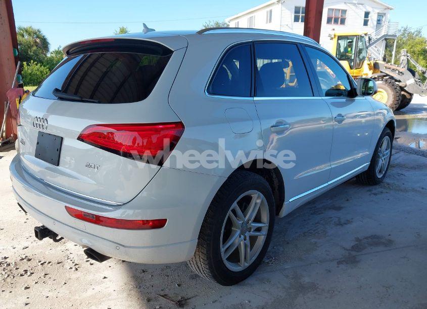 Photo 4 of 2015 Audi Q5 2.0T PREMIUM (VIN WA1LFAFP7FA059789)