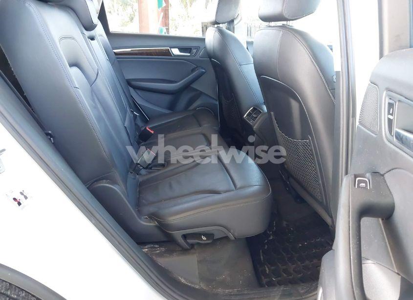 Photo 8 of 2015 Audi Q5 2.0T PREMIUM (VIN WA1LFAFP7FA059789)