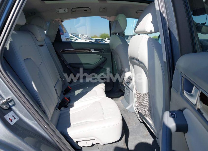 Photo 8 of 2015 Audi Q5 2.0T PREMIUM (VIN WA1LFAFP8FA129901)