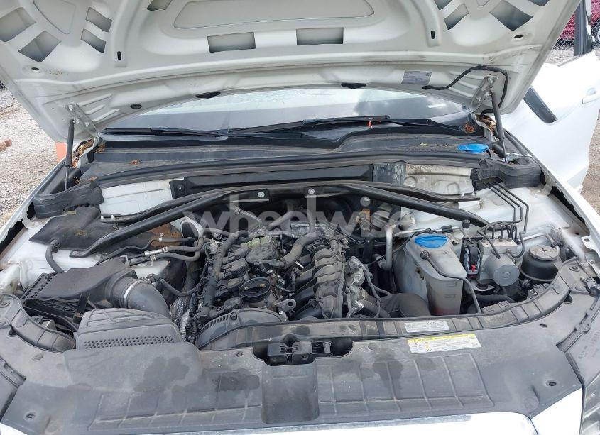Photo 10 of 2012 Audi Q5 2.0T PREMIUM (VIN WA1LFAFP9CA047137)