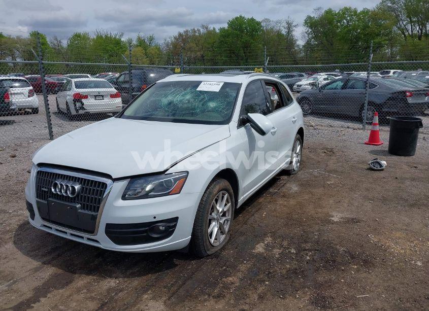 Photo 2 of 2012 Audi Q5 2.0T PREMIUM (VIN WA1LFAFP9CA047137)