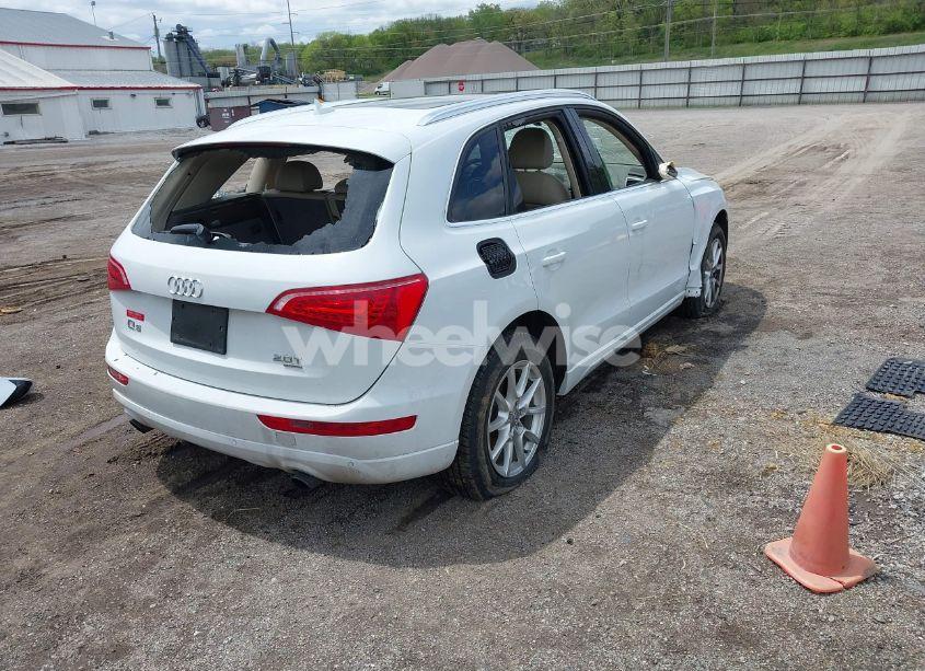 Photo 4 of 2012 Audi Q5 2.0T PREMIUM (VIN WA1LFAFP9CA047137)