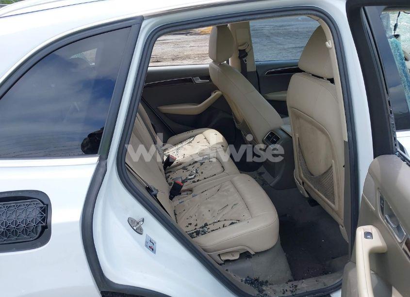 Photo 8 of 2012 Audi Q5 2.0T PREMIUM (VIN WA1LFAFP9CA047137)