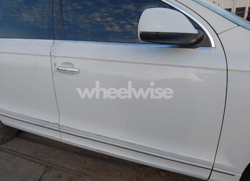 Photo 18 of 2015 Audi Q7 3.0T PREMIUM (VIN WA1LGAFE4FD007207)