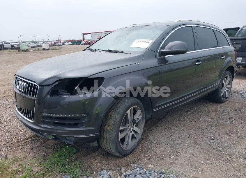 Photo 2 of 2014 Audi Q7 3.0T PREMIUM (VIN WA1LGAFE5ED013547)