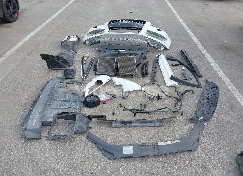 Photo 12 of 2015 Audi Q7 3.0T PREMIUM (VIN WA1LGAFE6FD030102)