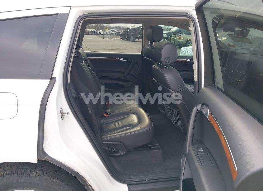 Photo 8 of 2015 Audi Q7 3.0T PREMIUM (VIN WA1LGAFE6FD030102)