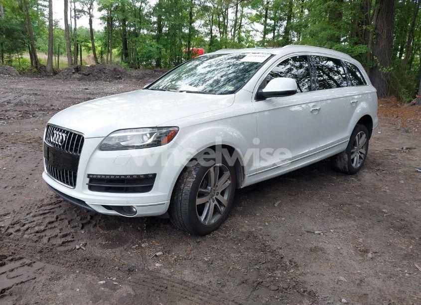 Photo 2 of 2015 Audi Q7 3.0T PREMIUM (VIN WA1LGAFE7FD004723)