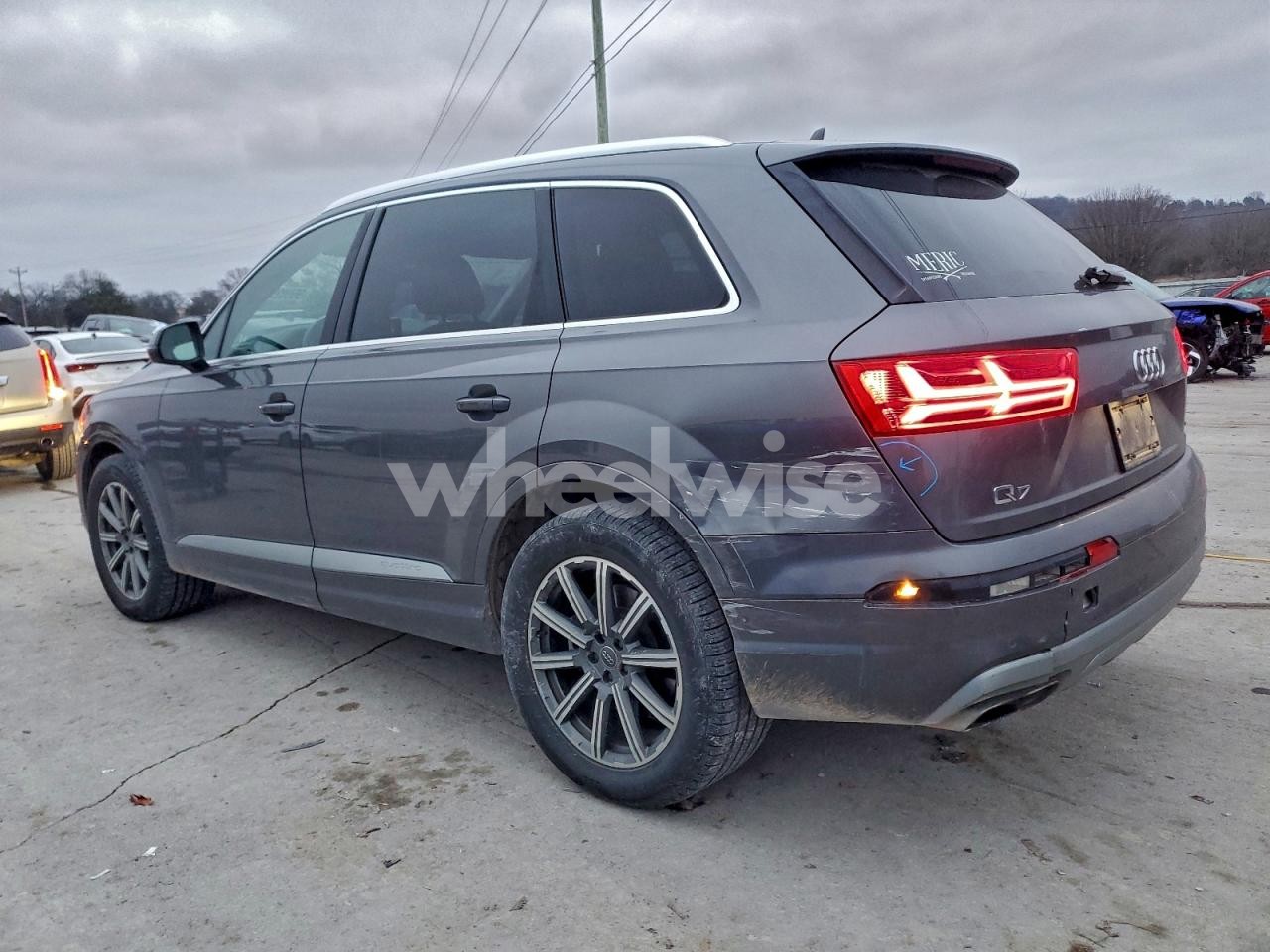 Photo 2 of 2018 AUDI Q7 PREMIUM PLUS (VIN WA1LHAF71JD034078)