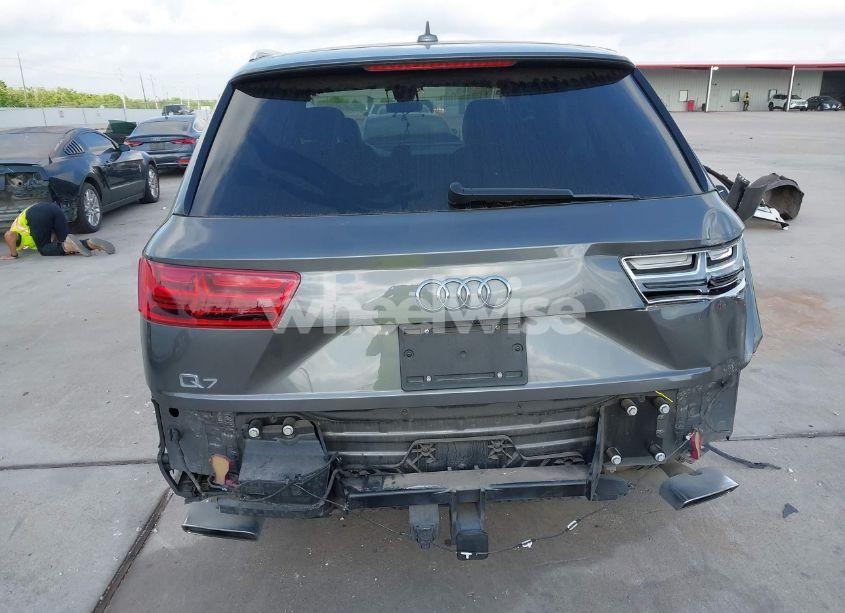 Photo 16 of 2019 Audi Q7 45 PREMIUM/45 SE PREMIUM (VIN WA1LHAF76KD018184)