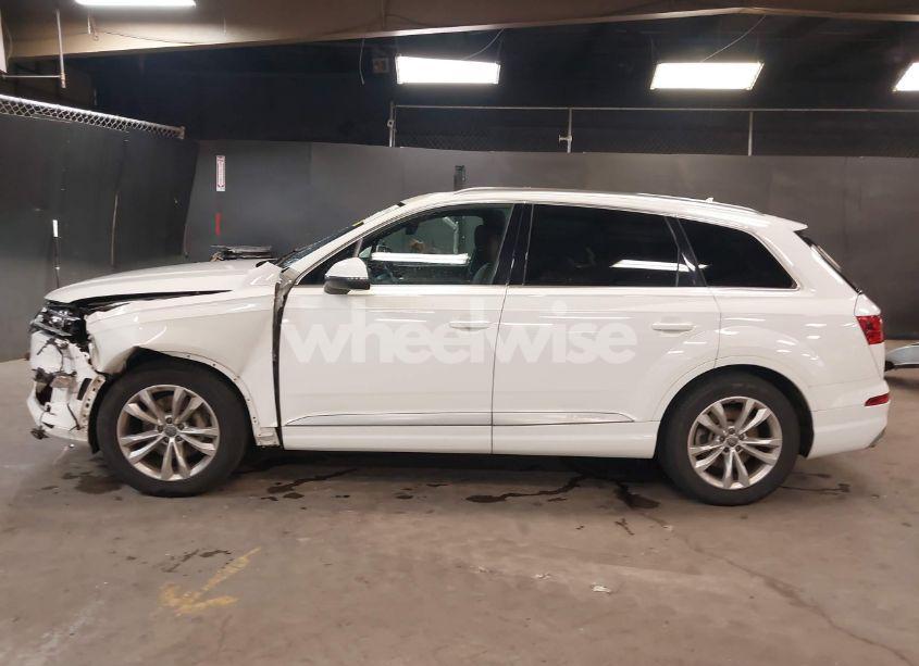 Photo 14 of 2017 Audi Q7 2.0T PREMIUM (VIN WA1LHAF78HD046898)