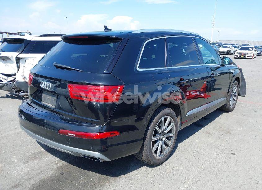 Photo 4 of 2019 Audi Q7 45 PREMIUM/45 SE PREMIUM (VIN WA1LHAF78KD025573)