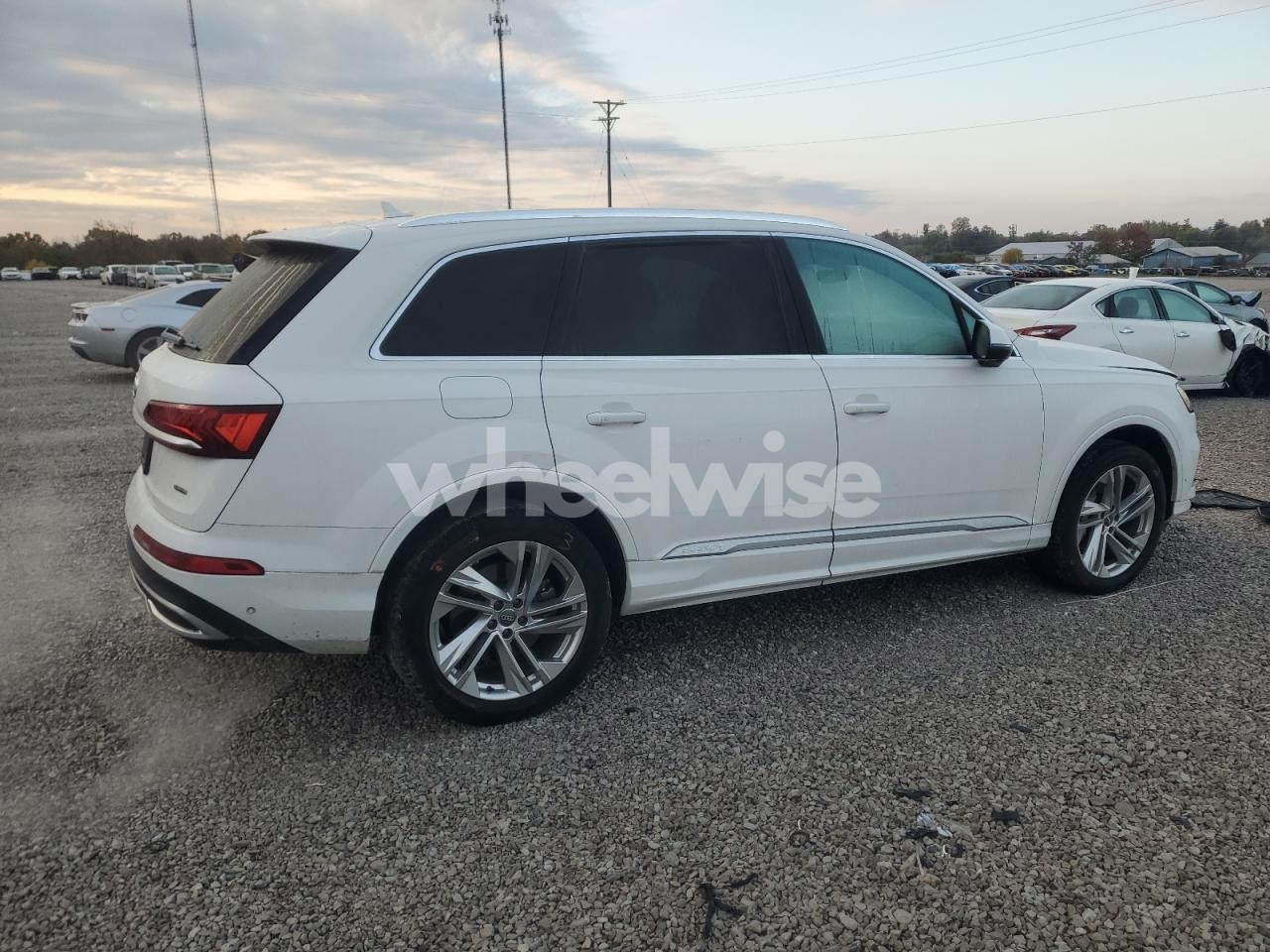 Photo 3 of 2021 AUDI Q7 PREMIUM PLUS (VIN WA1LJAF73MD000135)