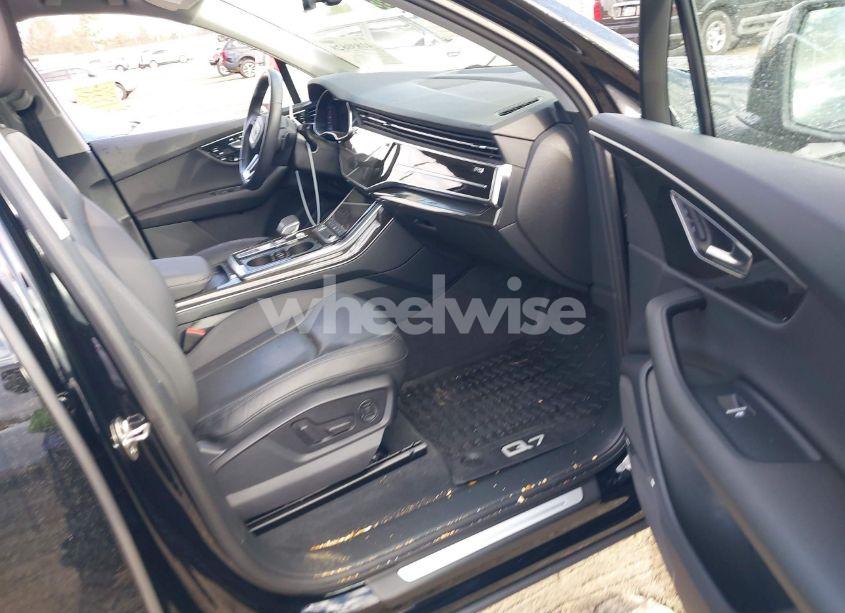 Photo 5 of 2020 Audi Q7 PREMIUM PLUS 45 TFSI QUATTRO TIPTRONIC (VIN WA1LJAF74LD010610)