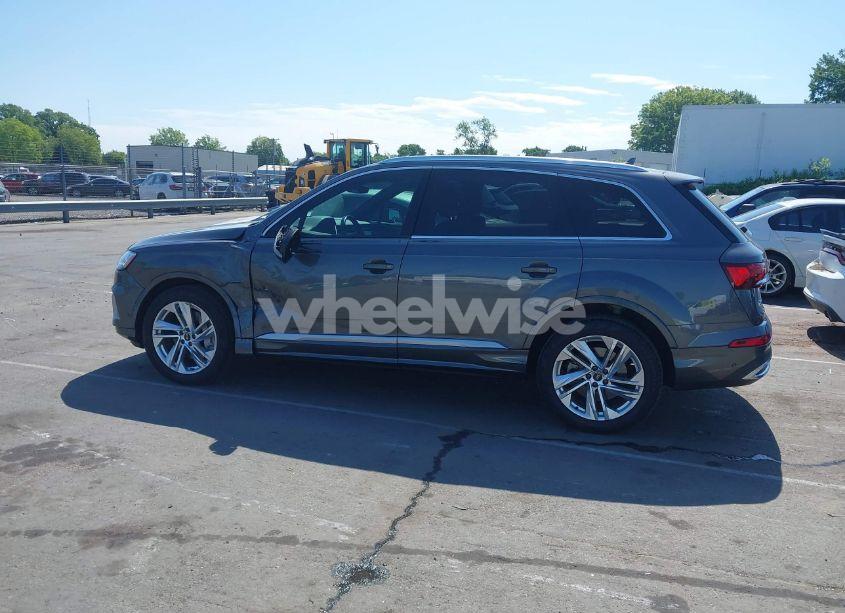 Photo 14 of 2021 Audi Q7 PREMIUM PLUS 45 TFSI QUATTRO TIPTRONIC (VIN WA1LJAF79MD015819)