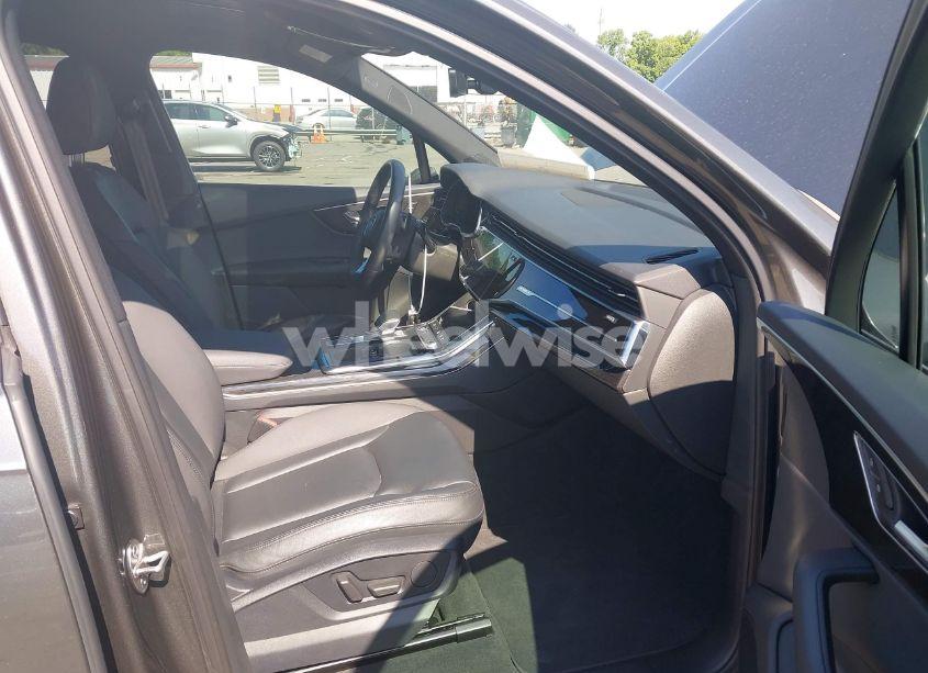 Photo 5 of 2021 Audi Q7 PREMIUM PLUS 45 TFSI QUATTRO TIPTRONIC (VIN WA1LJAF79MD015819)