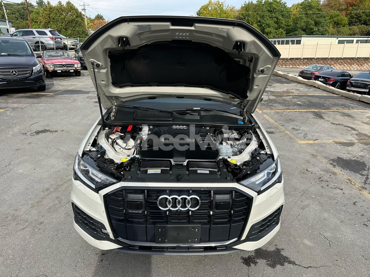 Photo 9 of 2022 AUDI Q7 PREMIUM PLUS (VIN WA1LJBF72ND015961)