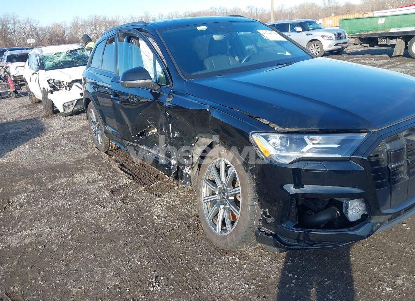 Photo 6 of 2022 Audi Q7 PREMIUM PLUS 45 TFSI QUATTRO TIPTRONIC (VIN WA1LJBF7XND007252)