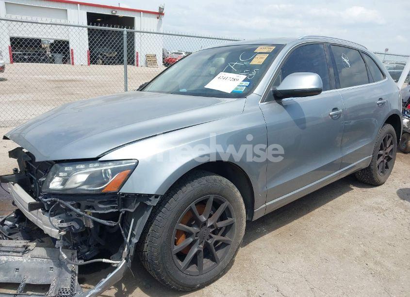 Photo 2 of 2010 Audi Q5 3.2 PREMIUM (VIN WA1LKAFP8AA068330)