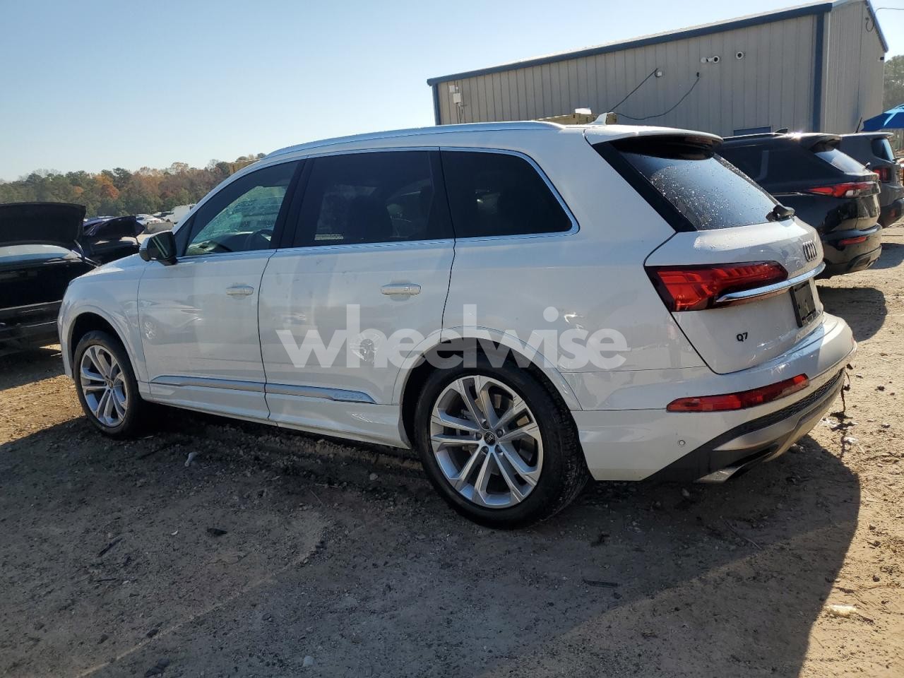Photo 2 of 2025 AUDI Q7 PREMIUM PLUS N/A (VIN WA1LVBF73SD014852)