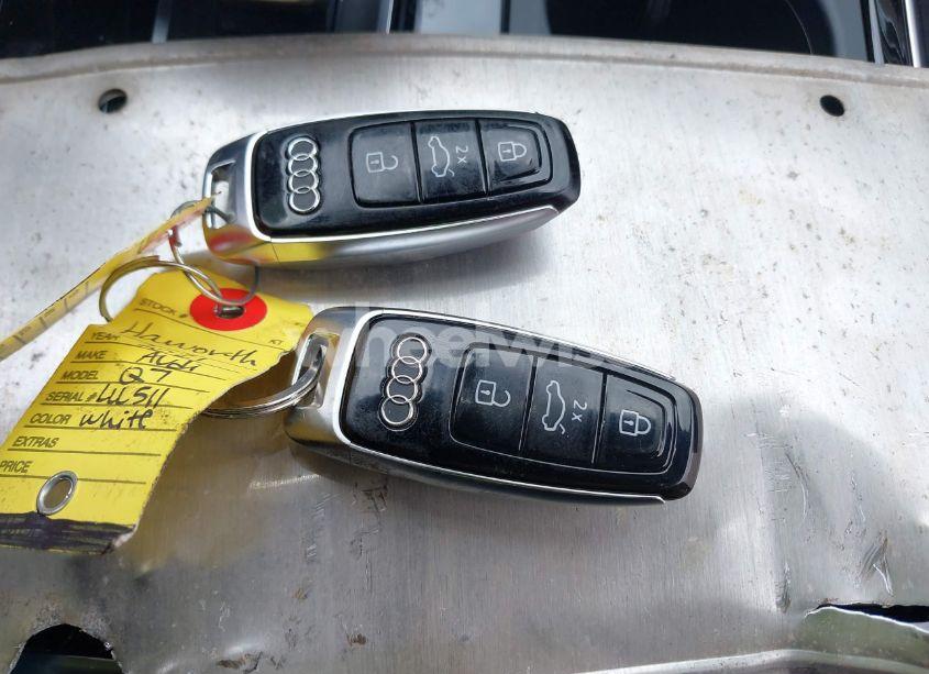 Photo 11 of 2021 Audi Q7 PREMIUM PLUS 55 TFSI QUATTRO TIPTRONIC (VIN WA1LXAF75MD021454)