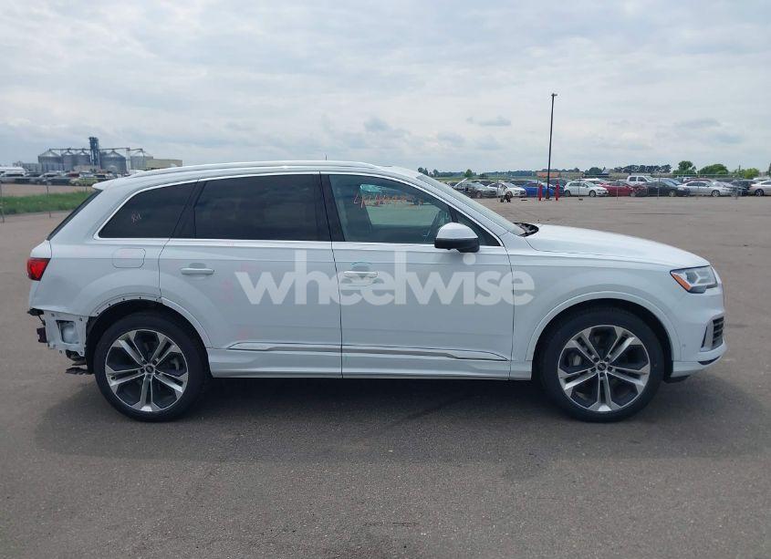 Photo 14 of 2021 Audi Q7 PREMIUM PLUS 55 TFSI QUATTRO TIPTRONIC (VIN WA1LXAF75MD021454)