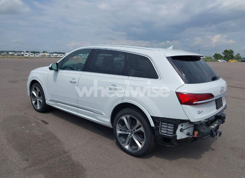 Photo 3 of 2021 Audi Q7 PREMIUM PLUS 55 TFSI QUATTRO TIPTRONIC (VIN WA1LXAF75MD021454)